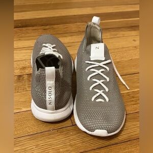 Nisolo Beige Knit Sneakers    NWOB